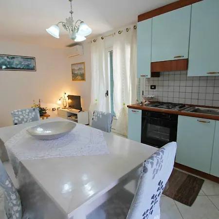 Apartment Red *