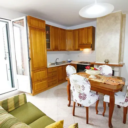Apartment Red *